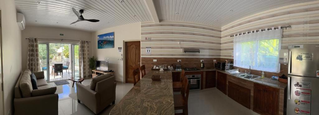 Coco De Mer Villa Anse Boileau Exterior photo